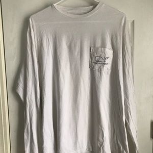 White long sleeve vineyard vines T-shirt
